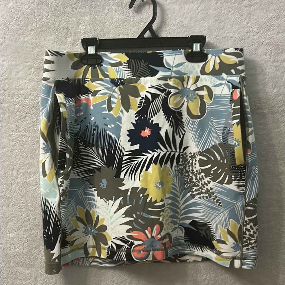 T by Talbots Floral White, Army Green , Peach and Blue Out & About Skort